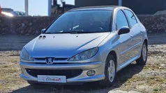 Cinzento Usado 2004 Peugeot 206 | € 3.900 (Preço justo)
