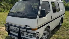 Usado 1993 Isuzu Midi | € 2.250