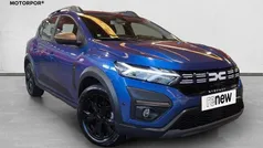 Azul Usado 2024 Dacia Sandero Extreme Citadino | € 17.490 (Preço justo)