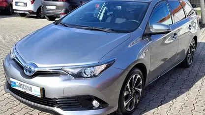 Cinzento Usado 2016 Toyota Auris Citadino | € 15.950 (Preço justo)
