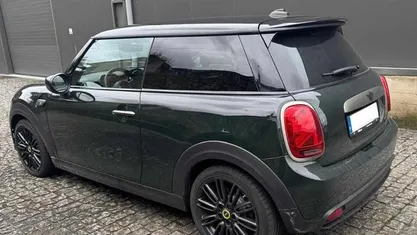 Usado Mini Cooper SE Hatch 135 kW (184 HP) 2023 Citadino