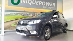 Cinzento Usado 2018 Dacia Sandero Citadino | € 10.890 (Preço justo)