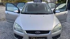 Cinza Usado 2006 Ford Focus Citadino | € 4.990 (Preço justo)