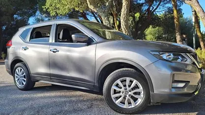 Cinzento Usado 2020 Nissan X-Trail SUV | € 20.000 (Bom preço)