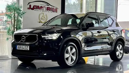 Usado 2022 Volvo XC40 Momentum SUV | € 20.600 (Preço justo)