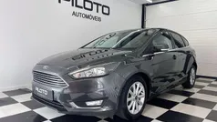 Usado 2016 Ford Focus Titanium Sedan | € 11.990 (Preço justo)