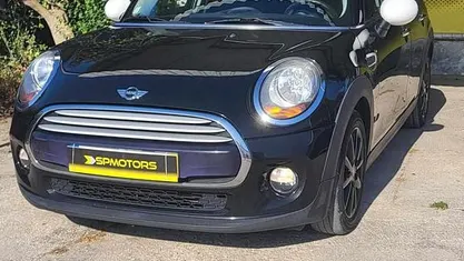 Preto Usado 2015 Mini Cooper D Citadino | € 11.900 (Preço justo)