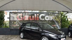 Preto Usado 2015 Mercedes B180 Style Monovolume | € 15.490 (Preço justo)