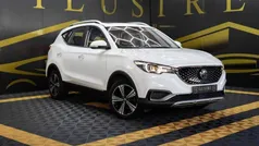 Branco Usado 2021 MG ZS Luxury Sedan | € 17.500 (Bom preço)