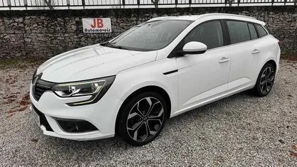 Branco Usado 2021 Renault Mégane IV Carrinha | € 16.250 (Preço justo)