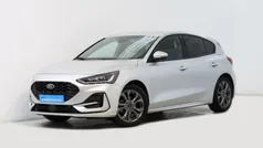 Cinzento Usado 2022 Ford Focus | € 19.900 (Preço justo)