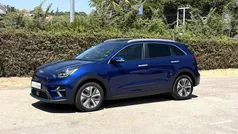 Azul Usado 2022 Kia e-Niro Spirit SUV | € 25.900 (Preço justo)