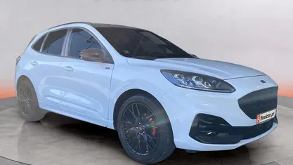 Branco Usado 2023 Ford Kuga ST-Line SUV | € 19.490 (Bom preço)