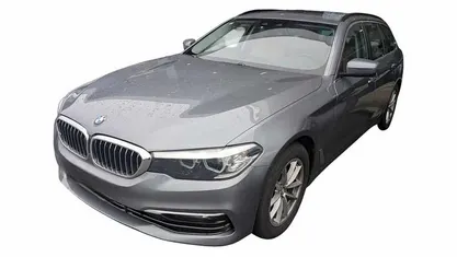 Usado BMW 520 190 HP (139 kW) 2019 Cinzento Carrinha