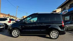 Preto Usado 2018 Ford Tourneo Courier Monovolume | € 13.890 (Preço justo)