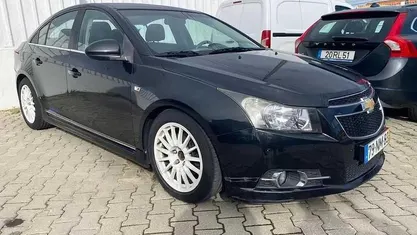 Preto Usado 2013 Chevrolet Cruze LT Sedan | € 10.750 (Preço justo)
