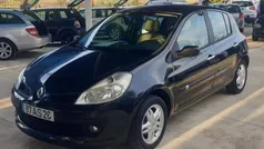 Preto Usado 2005 Renault Clio II Dynamique | € 4.990 (Preço justo)