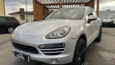 Cinzento Usado 2010 Porsche Cayenne SUV | € 28.950 (Preço justo)