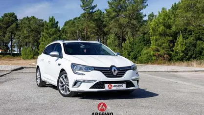 Branco Usado 2020 Renault Mégane GrandTour Carrinha | € 17.500 (Preço justo)