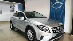 Cinzento Usado 2019 Mercedes GLA180 Style SUV | € 25.890 (Preço justo)