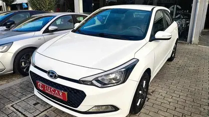 Usado Hyundai i20 75 HP (55 kW) 2017