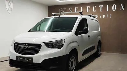 Branco Usado 2023 Opel Combo Carrinha | € 15.850 (Preço justo)