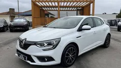Branco Usado 2016 Renault Mégane III Zen Citadino | € 10.950 (Preço justo)