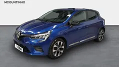 Azul Usado 2023 Renault Clio V Evolution | € 17.750 (Preço justo)