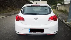 Branco Usado 2015 Opel Astra Selection Citadino | € 8.950 (Bom preço)