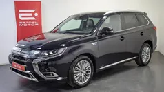 Preto Usado 2019 Mitsubishi Outlander P-HEV Instyle SUV | € 22.900 (Preço justo)