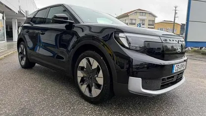 Preto Usado 2026 Ford Explorer Premium SUV | € 41.900 (Bom preço)