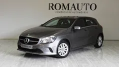 Cinza Usado 2016 Mercedes A180 Style | € 15.800 (Preço justo)