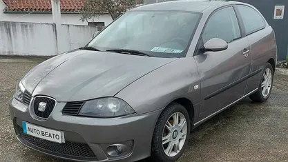 Cinzento Usado 2004 Seat Ibiza Citadino | € 1.890 (Bom preço)