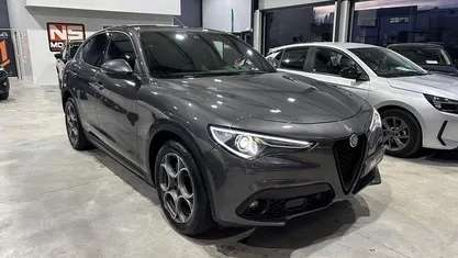 Usado 2022 Alfa Romeo Stelvio Sprint SUV | € 32.900 (Super Preço)