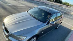 Cinzento Usado 2011 BMW 318 Sedan | € 9.000 (Preço justo)
