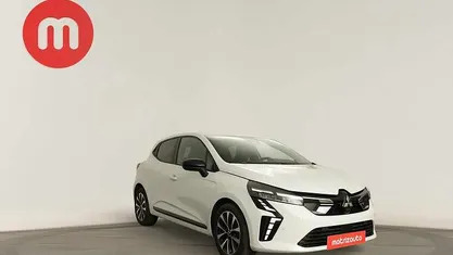 Branco Usado 2024 Mitsubishi Colt Invite | € 17.499 (Preço justo)