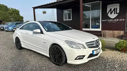 Branco Usado 2011 Mercedes E250 Coupé | € 15.900 (Preço justo)