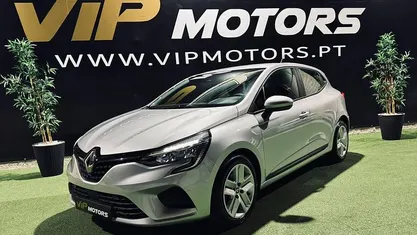 Usado Renault Clio V Intens 100 HP (73 kW) 2022 Citadino