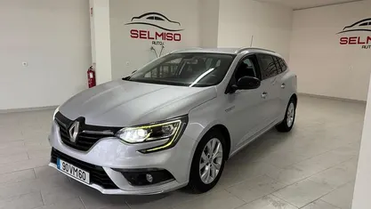 Usado Renault Mégane IV 115 HP (84 kW) 2018