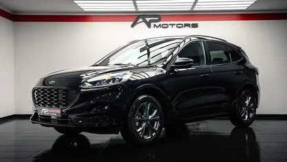 Preto Usado 2023 Ford Kuga SUV | € 23.000 (Bom preço)