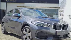 Cinza Usado 2021 BMW 116 Advantage Citadino | € 22.990 (Preço justo)