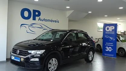 Usado VW T-Roc 110 HP (80 kW) 2021 Preto SUV