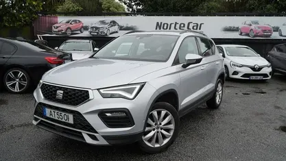 Cinza Usado 2022 Seat Ateca Style SUV | € 16.700 (Preço justo)