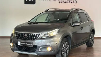 Usado Peugeot 2008 Allure 110 HP (80 kW) 2017 SUV