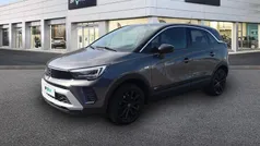 Cinzento Usado 2023 Opel Crossland Design & Tech SUV | € 16.490 (Preço justo)