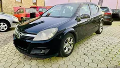 Cinza Usado 2005 Opel Astra Enjoy Citadino | € 2.790 (Bom preço)
