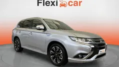 Cinza Usado 2018 Mitsubishi Outlander P-HEV Intense | € 19.790 (Preço justo)