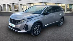 Cinzento Usado 2024 Peugeot 5008 Allure Monovolume | € 30.490 (Preço justo)