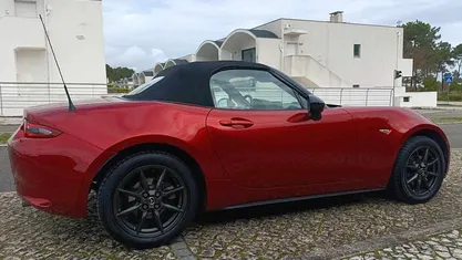 Usado Mazda MX5 131 HP (96 kW) 2015 Vermelho Cabrios