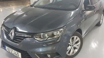 Cinzento Usado 2019 Renault Mégane IV Carrinha | € 13.499 (Preço justo)